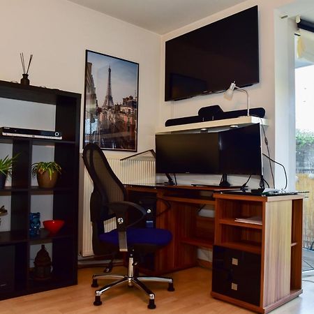 Appartment Mit Grossem Balkon Im Belgischen Viertel Koln Bagian luar foto